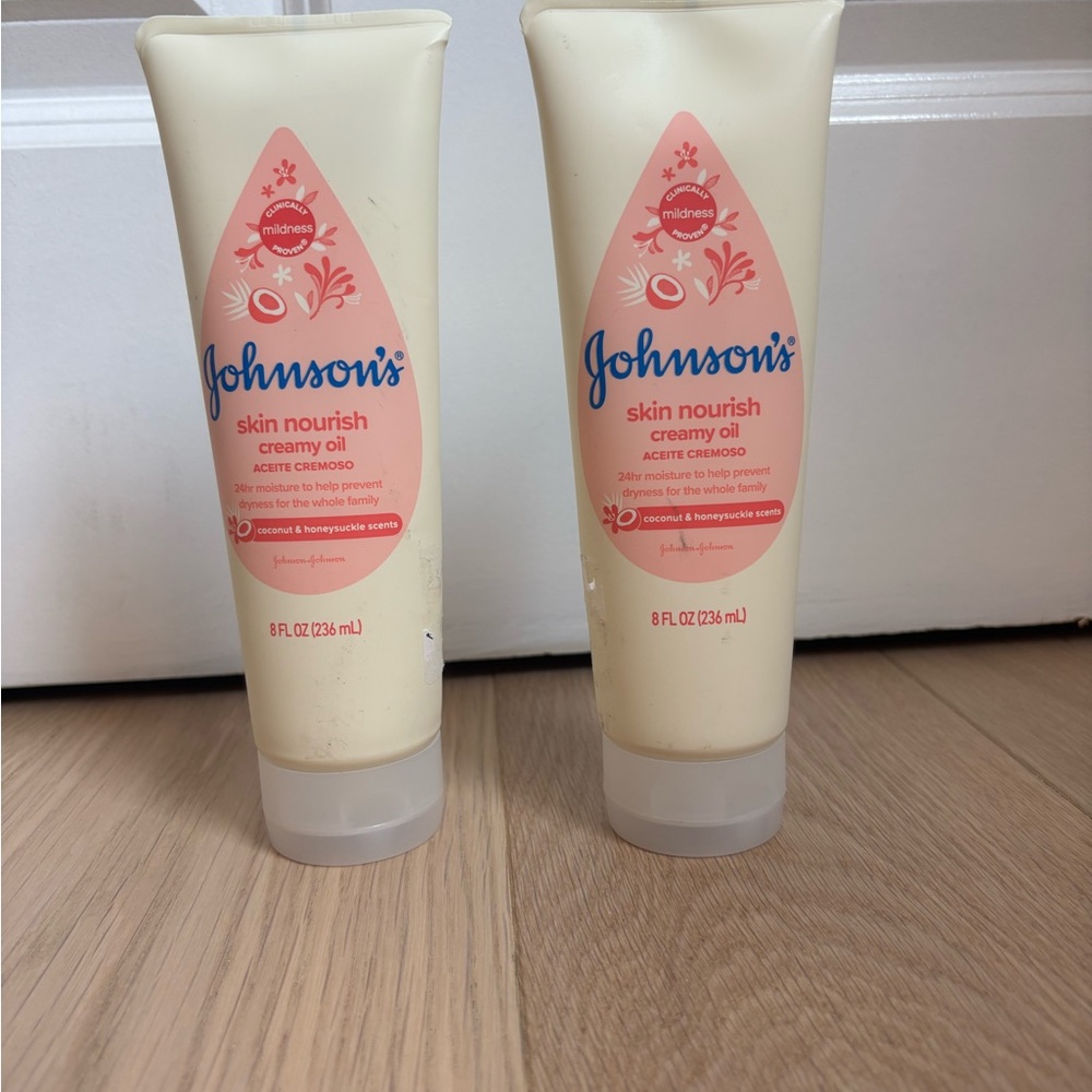 Johnson's Skin Nourish Creamy Oil Coconut and Honeysuckle 8 Fl Oz 2 Pack